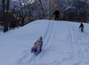 Zimowe zabawy grupa 5