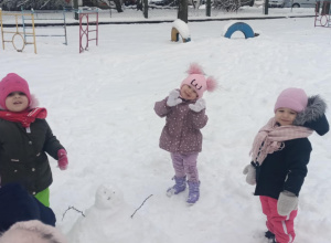 Zimowe zabawy grupa 1