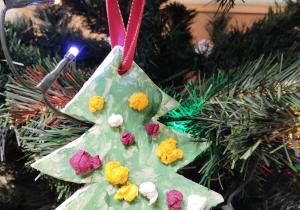 ozdoba choinkowa choinka z papieru